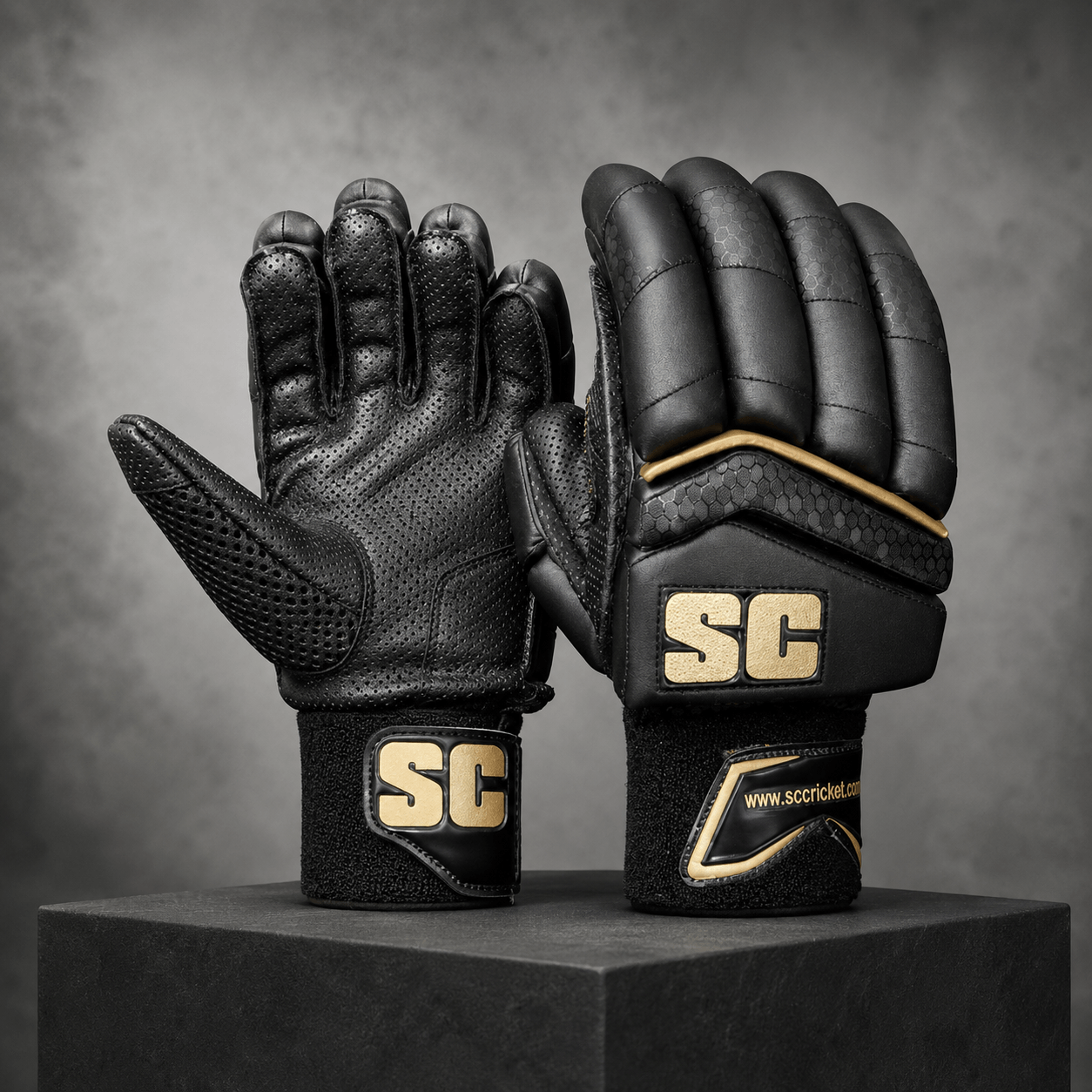 SC Black Edition batting gloves