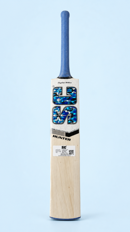 Hunter Cricket bat E.W.
